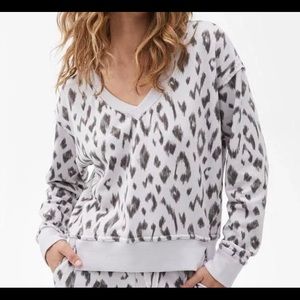 Michael Stars - Leopard V neck Sweater * NWT